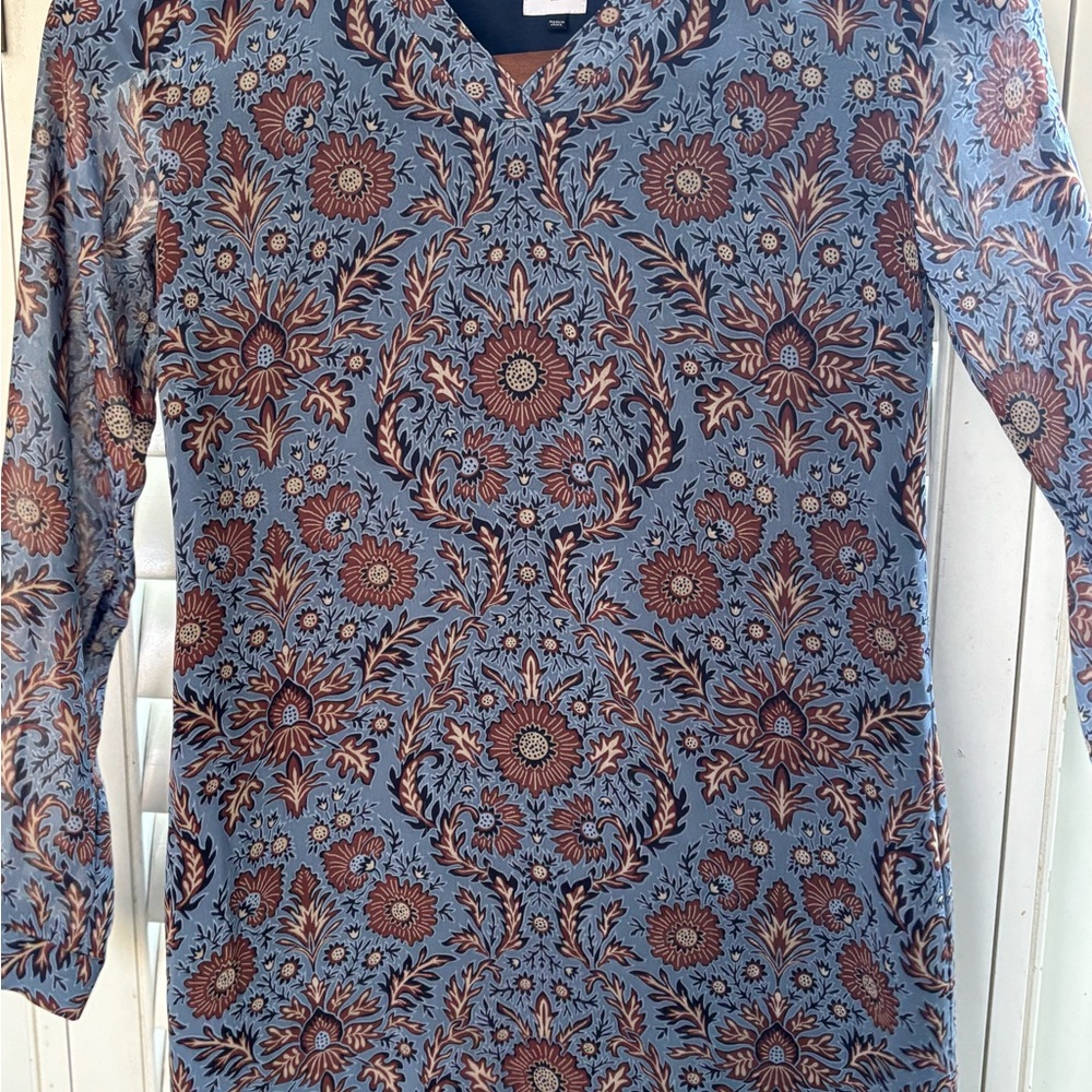 CAbi Blue and Brown Floral Tunic XS along sleeve lined chest‎ 34 in length 34 in - Picture 2 of 4